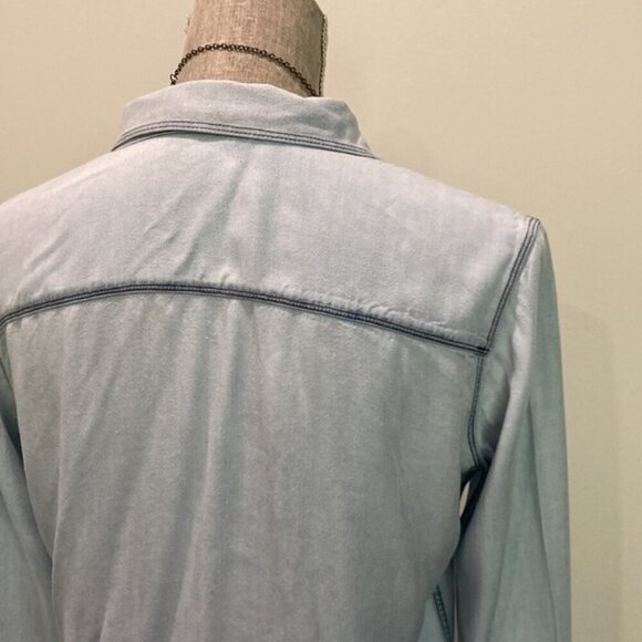 ARITZIA  Montana Chambray Button Down - Picture 7 of 13